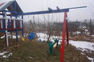 lot 3 image: Large 2 Section Playground Play Center