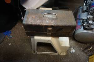 lot 36 image: Metal Tool Box Filled With Assorted Drill Bits