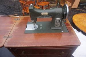 lot 66 image: White Vintage Rotary Sewing Machine With Stand