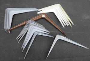 lot 56 image: 24 NEW  LIKE NEW BRACKETS