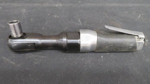 lot 92 image: AIR RATCHET