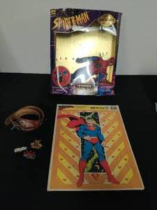 lot 22 image: Collection of Superhero Items