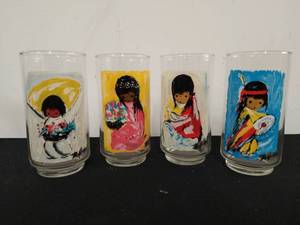 lot 52 image: Collection of Four Glasses with Artwork by De Grazia