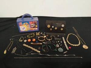 lot 97 image: Collection of Jewelry with Two Boxes
