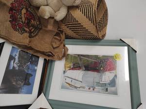 lot 227 image: Art, Dcor, & More