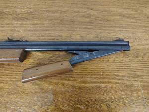 lot 228 image: Crosman Air Rifle