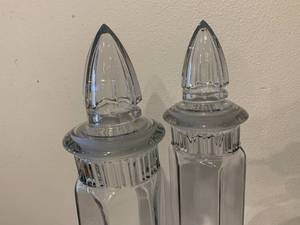 lot 3 image: Apothecary or Candy Bar Jars