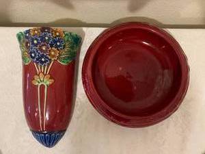 lot 24 image: Vintage Wall Pocket Vase and matching Bowl