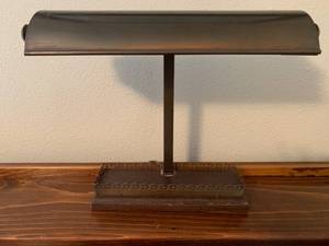 lot 73 image: Antique Copper Desk Lamp