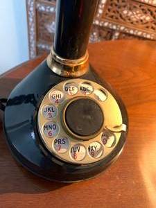 lot 121 image: Retro Telephone