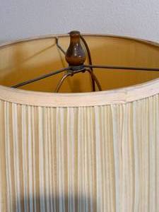 lot 131 image: Table Lamp Lamp Table