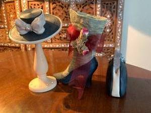 lot 145 image: Collectible Miniatures