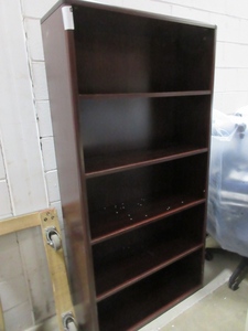 lot 634 image: CHERRY LAMINATE BOOKSHELF