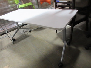 lot 622 image: FLIP AND FOLD MULTI PURPOSE TABLE