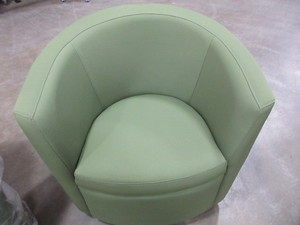 lot 603A image: GLOBAL UPHOPLSTERED CLUB CHAIR