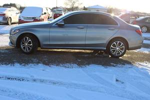 lot 1 image: 2015 Mercedes-Benz C Class C300 - 89,314 MILES - 2 OWNERS - AWD
