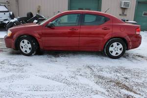 lot 13 image: 2008 Dodge Avenger SE