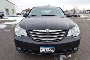 lot 15 image: 2007 Chrysler Sebring Limited - 63,393 MILES