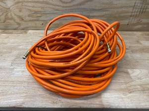 lot 76 image: HUSKY 38 PVC Air Hose