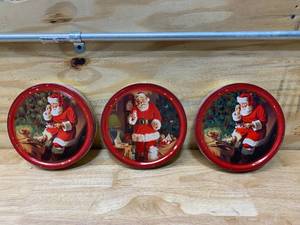 lot 113 image: Lot of 3 Santa Claus Tins