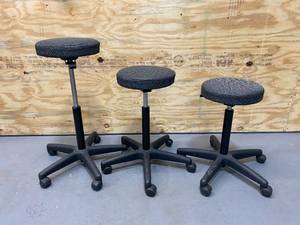 lot 59 image: Lot of 3-  Adjustable Height Stools on Casters (one of these is not adjustable)