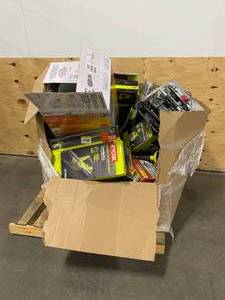 lot 30 image: Pallet of Various Store Returns