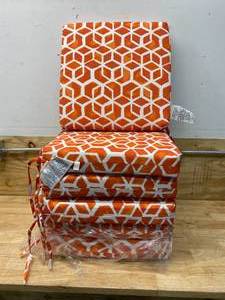 lot 87 image: THE GROUCHY GOOSE Lot of 6- Patio Chair Cushions