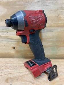 lot 33 image: MILWAUKEE 2853-20 M18 FUEL 14 Hex impact Driver (Tool Only)