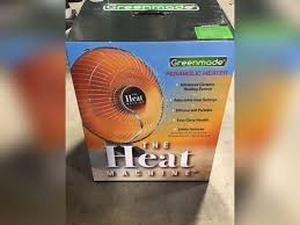 lot 78 image: 800-Watt Electric Ceramic Parabolic Space Heater