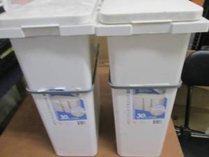 lot 59 image: Lot of 2 Interlocking- 30 L Covered...