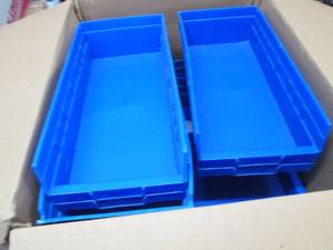 lot 72 image: Large Lot of Plastic Organizing Bin...