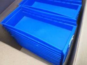 lot 74 image: Large Lot of Plastic Organizing Bin...