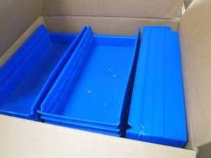 lot 80 image: Large Lot of Plastic Organizing Bin...