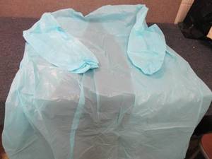 lot 88 image: Case of 120 Blue Disposable Waterpr...