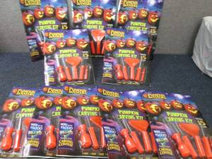 lot 98 image: 10 Pumpkin Masters Pumpkin Carving ...