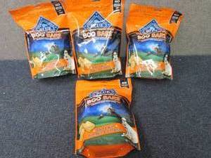 lot 125 image: 4 bags Blue Buffalo Boo Bars Dog Bi...