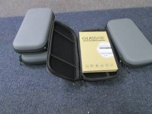 lot 183 image: 4 Zip Travel Cases with Tempered Gl...