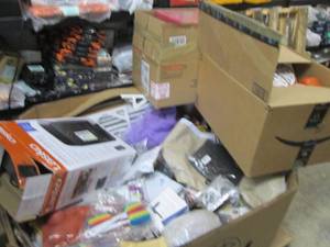 lot 186 image: Pallet of Overstock & Returned Item...
