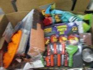lot 73 image: box of halloween items ...