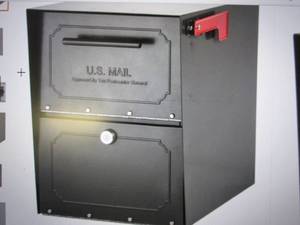 lot 79 image: Oasis Classic Locking Post Mount Pa...