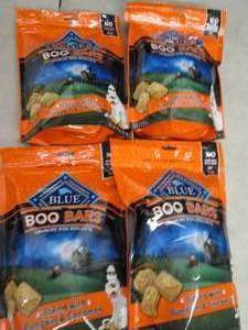 lot 153 image: 4 packs of blue boo treats baked wi...
