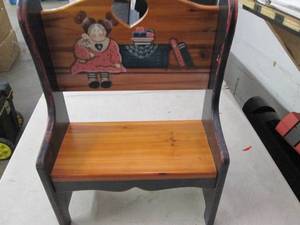 lot 162 image: display bench 18 x 7 inches ...