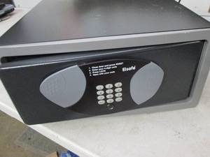 lot 192 image: elsafe digital safe...
