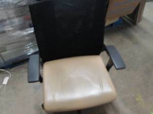 lot 194 image: office chair ...