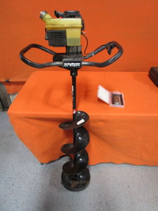lot 9 image: Strikemaster 2000 Ice Auger