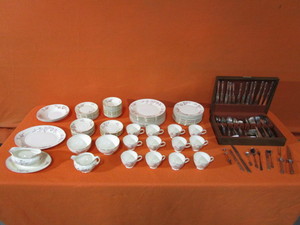 lot 57 image: China & Silver