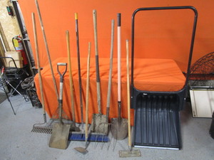 lot 86 image: Hand Tools