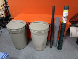 lot 85 image: Trash Cans, Snow Fence, Screen
