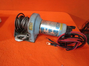 lot 81 image: M1 Superwinch