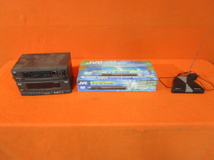 lot 99 image: (New) DVD Player, Weather Alert Radio, Stereo